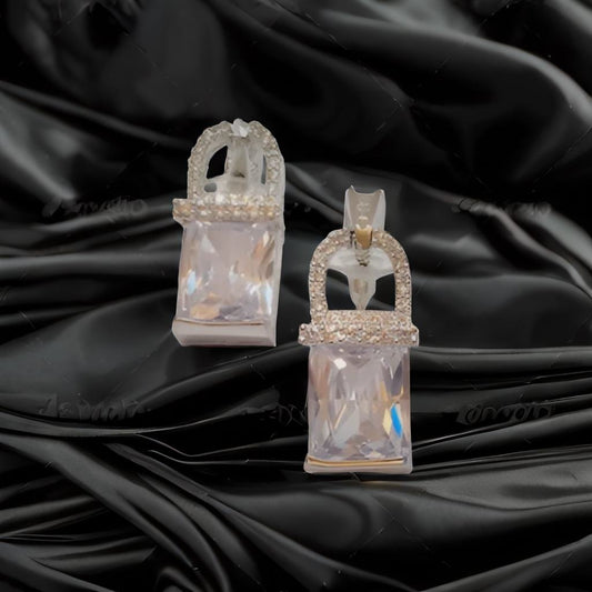 Chichify Stylo AD White Lock Earrings