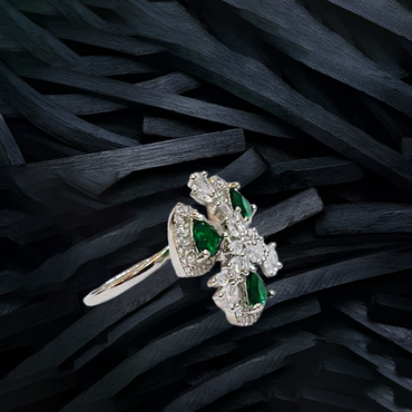 Chichify AD Green Cubic Zirconia Adjustable Ring