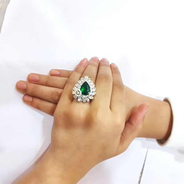 Chichify Green Zirconia adjustable Ring