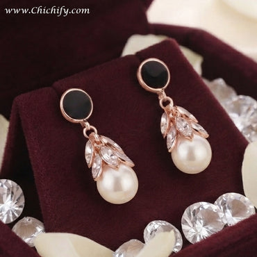 Noir Pearl Leaf Drop Earrings