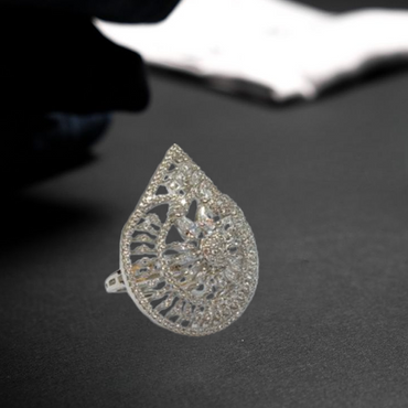 Chichify Reen White AD adjustable Ring