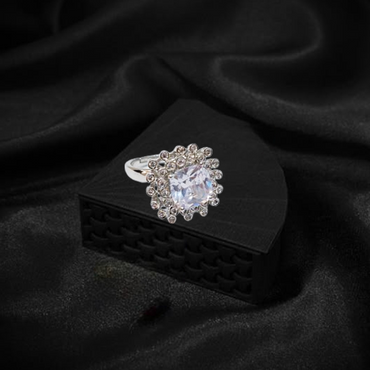 Chichify Cluster Cocktail Silver AD Adjustable Ring