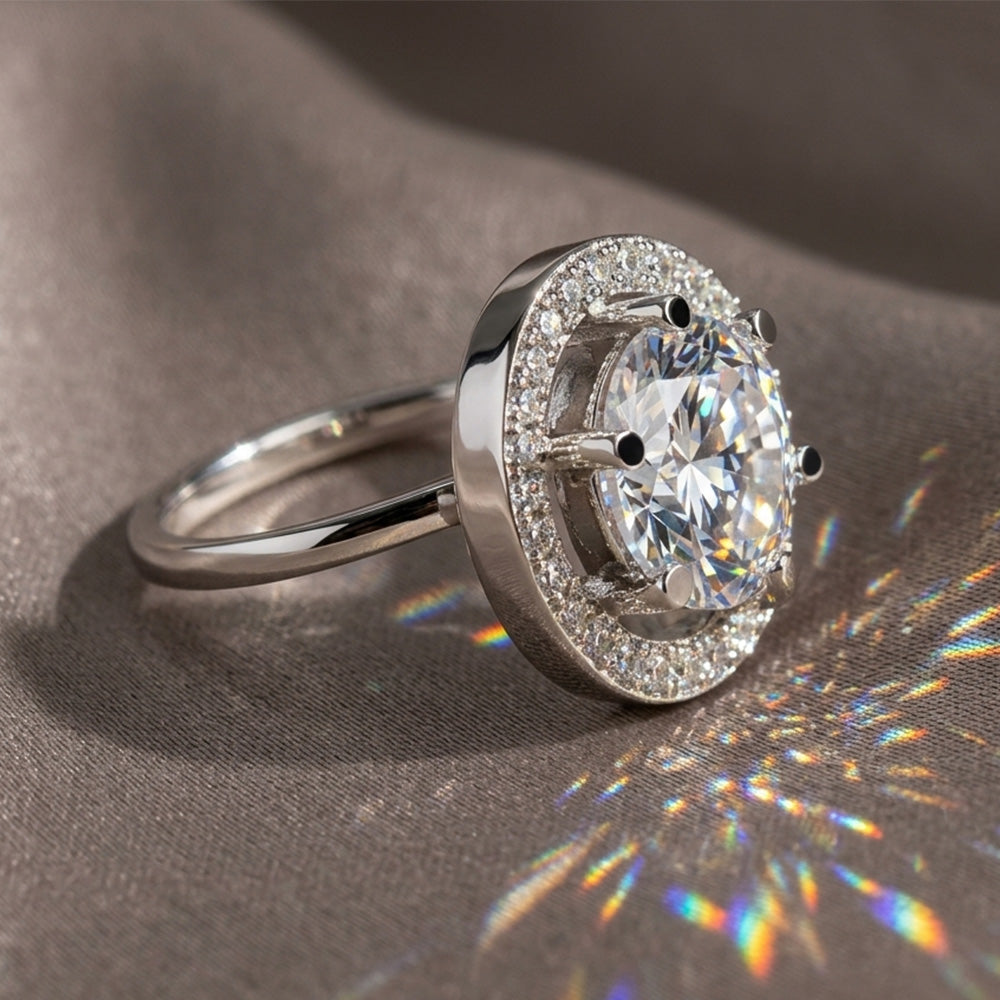 Glam Halo Solitaire Ring – Premium Sparkle Collection
