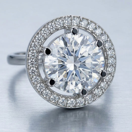 Glam Halo Solitaire Ring – Premium Sparkle Collection