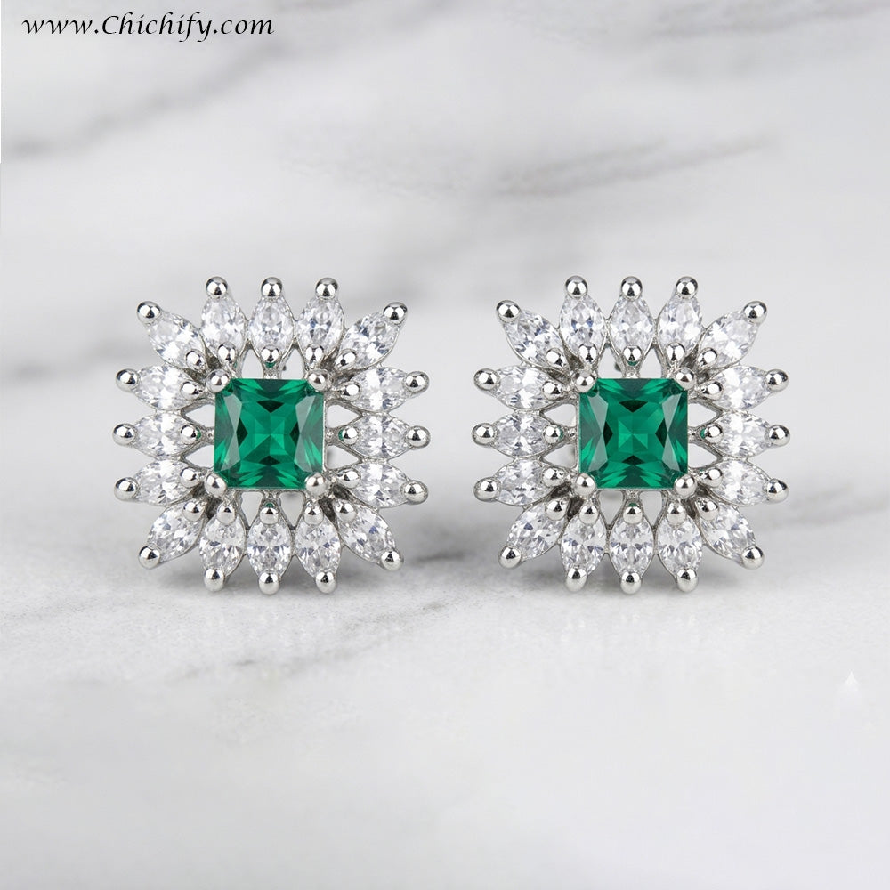 Chichify Emerald Bloom Luxe Stud Earrings