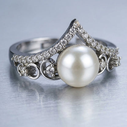 Chichify Pearl Grace Crown Ring – Silver Tone Pearl & CZ Statement Ring for Women