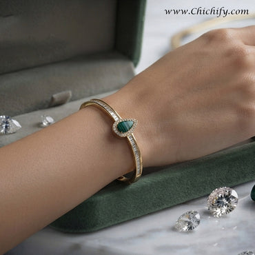 Emerald Teardrop Luxe Bracelet