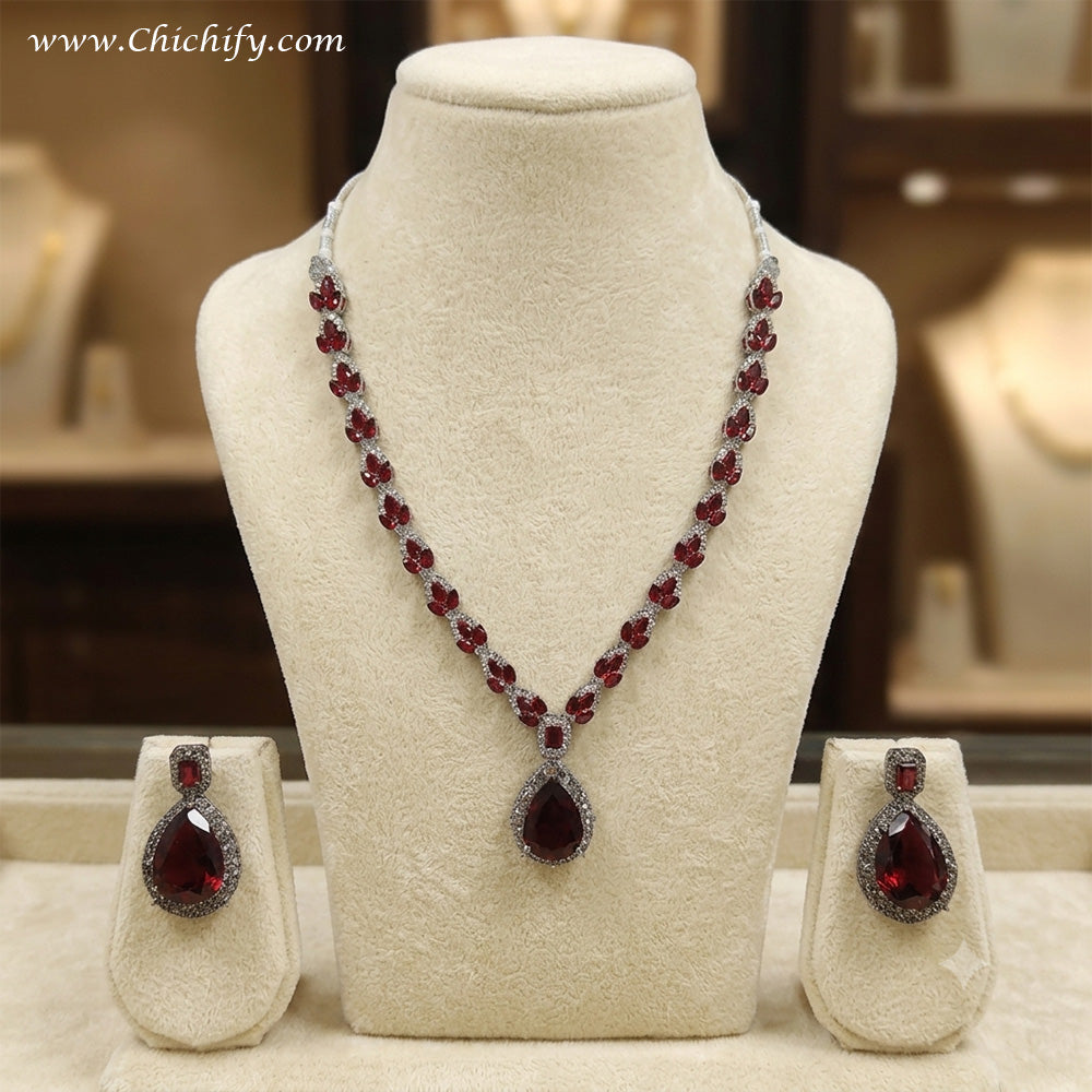 Chichify Oval Drop Fancy Necklace