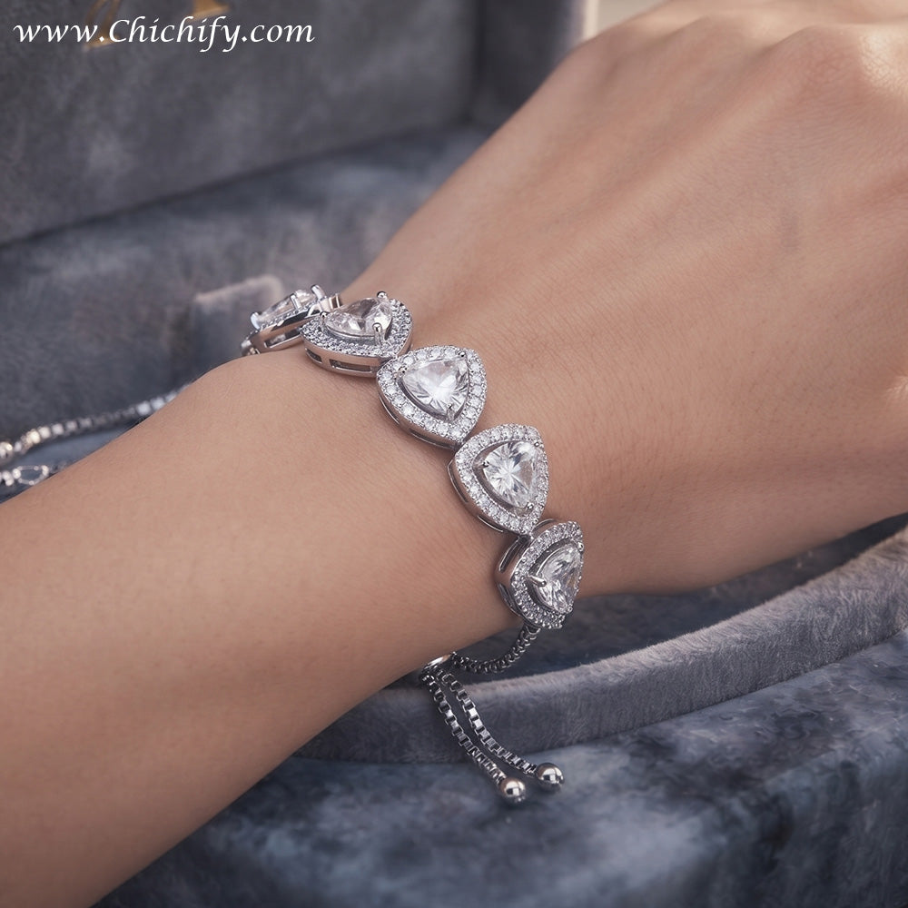 Elegant Heart-Shaped American Diamond (AD) Bracelet