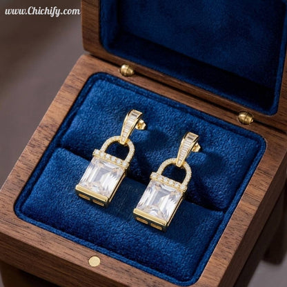Chichify Stylo AD Golden Lock Earrings